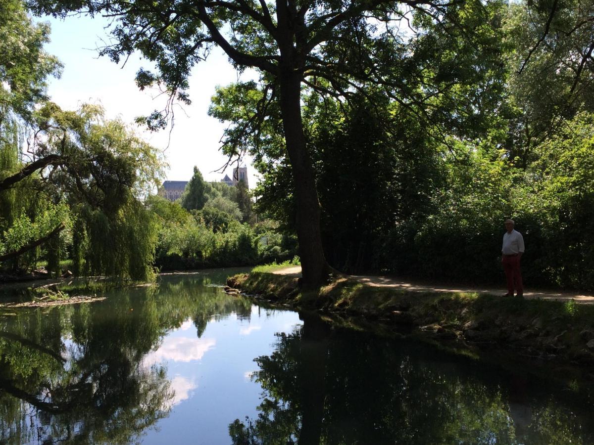 Belle Fontaine Bed & Breakfast Bourges Bagian luar foto
